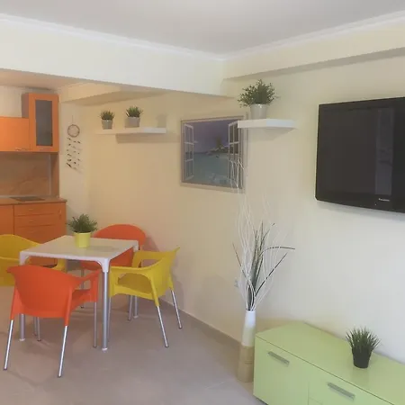 In Apoloniya Beach Holiday Village Lejlighed