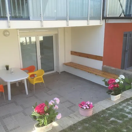 In Apoloniya Beach Holiday Village Lejlighed