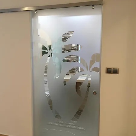 阿波罗尼亚海滩度假村公寓 公寓 *
